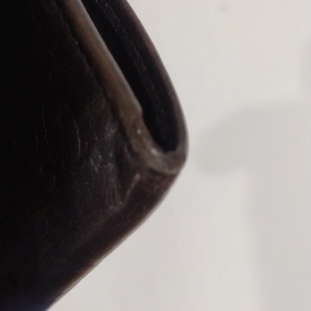 Gucci Women's Guccissima Leather Brown & Gold 6 Keys Case Holder - Accessory - Picture 9 of 13